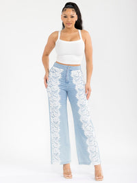 WOMEN'S BUTTON CLOSURE LACE DETAILED WIDE LEG DENIM PANTS