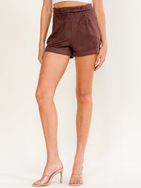 WOMEN'S BUTTON CLOSURE FRONT POCKETS MINI SHORTS