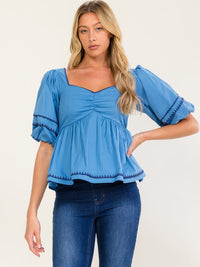 WOMEN'S SHORT PUFF SLEEVE SMOCK TRIM DETAILED PEPLUM BLOUSE