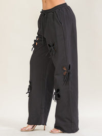 WOMEN'S ELASTIC WAIST SELF TIE FRONT POCKETS CUTOUT DETAIL WIDE LEG PANTS