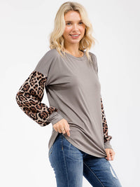WOMEN'S LONG SLEEVE ANIMAL PRINT CONTRAST LOOSE FIT TOP