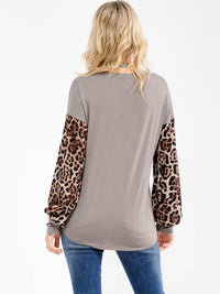 WOMEN'S LONG SLEEVE ANIMAL PRINT CONTRAST LOOSE FIT TOP