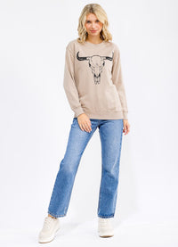WOMEN'S LONG SLEEVE GRAPHIC PULLOVER SWEATER