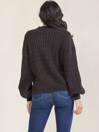 WOMEN'S LONG SLEEVE CABLE KNIT PULLOVER SWEATER