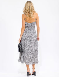 WOMEN'S SLEEVELESS V-NECK ELASTIC WAIST TIERED ANIMAL PRINT MAXI DRESS