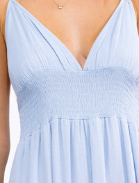 WOMEN'S SLEEVELESS V-NECK SMOCK OPEN BACK TIERED MAXI DRESS