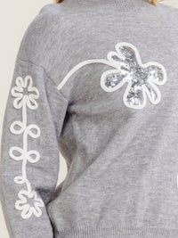 WOMEN'S LONG SLEEVE SEQUINS DETAILED PULLOVER SWEATER