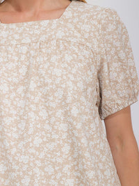 WOMEN'S SHORT SLEEVE FLOWER DETAILED BLOUSE