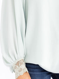 WOMEN'S LONG SLEEVE V-NECK CROCHET DETAILED LOOSE FIT BLOUSE