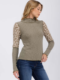 WOMEN'S LONG SLEEVE MOCK NECK ANIMAL PRINT RIBBED TOP