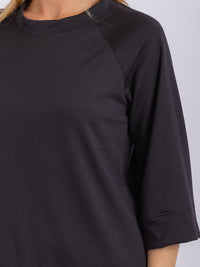 WOMEN'S 3/4 SLEEVES SOLID TOP