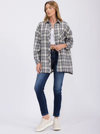 WOMEN'S LONG SLEEVE FRONT POCKET BUTTON UP PLAID SHIRT