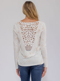 WOMEN'S LONG SLEEVE V-NECK BACK CROCHET DETAILED TIE DYE TOP