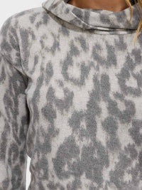 WOMEN'S LONG SLEEVE MOCK NECK ANIMAL PRINT TOP