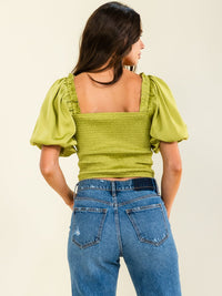 WOMEN'S SHORT PUFF SLEEVE V-NECK SMOCK RUCHED BLOUSE