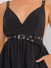 WOMEN'S SLEEVELESS SURPLICE FRONT POCKETS ELASTIC WAIST OPEN BACK MAXI DRESS