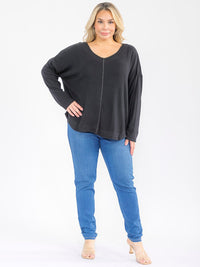 PLUS SIZE LONG SLEEVE V-NECK SOLID TOP