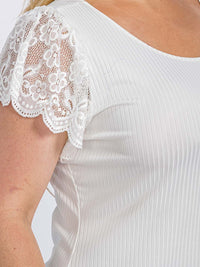 PLUS SIZE SHORT RUFFLE SLEEVE LACE RIBBED BLOUSE