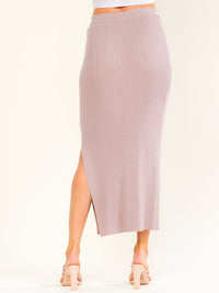 ******WOMEN'S ELASTIC WAIST SIDE SLIT RIBBED MAXI SKIRT