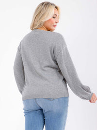 PLUS SIZE LONG DETAILED SLEEVE V-NECK PULLOVER SWEATER