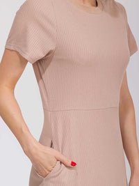 WOMEN'S SHORT SLEEVE FRONT POCKETS RIBBED MAXI DRESS
