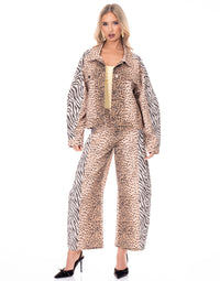 WOMEN'S BUTTON CLOSURE POCKETS ANIMAL PRINT DENIM PANTS