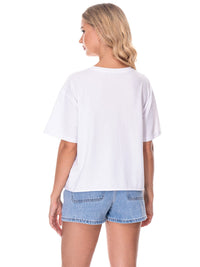 WOMEN'S SHORT SLEEVE FRONT CROCHET PEARL POCKET T-SHIRT