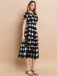 WOMEN'S SHORT SLEEVE V-NECK SMOCK WAIST MIDI DRESS