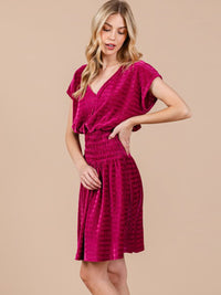 WOMEN'S SHORT SLEEVE V-NECK SMOCK WAIST VELVET MINI DRESS