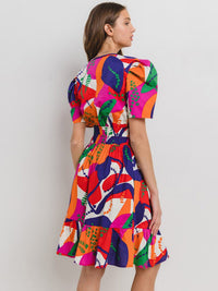 WOMEN'S SHORT SLEEVE ELASTIC WAIST V-NECK POCKETS MULTI PRINT MINI DRESS