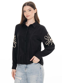 WOMEN'S LONG SLEEVE BUTTON UP EMBROIDERY DETAILED BLOUSE