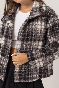 WOMEN'S LONG SLEEVE BUTTON CLOSURE FRONT POCKETS COLORBLOCK JACKET