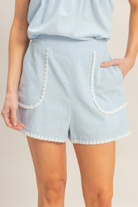 *******WOMEN'S ELASTIC WAIST FRONT POCKETS TRIM DETAILED SHORTS