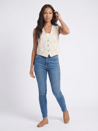 **********WOMEN'S SLEEVELESS V-NECK BUTTON UP FLORAL DENIM TOP