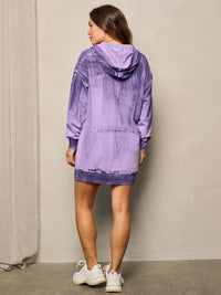 WOMEN'S LONG SLEEVE FRONT POCKET HOODED TIE DYE SWEATER DRESS