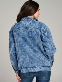 WOMEN'S LONG SLEEVE BUTTON CLOSURE FRONT POCKET WASHED DENIM JACKET