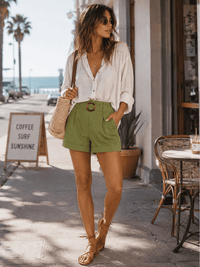 WOMEN'S BUTTON CLOSURE FRONT POCKETS BELTED MINI SHORTS