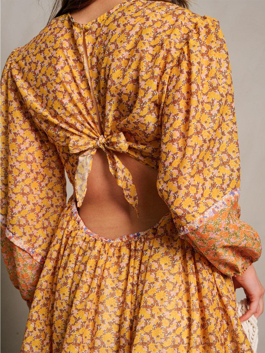 WOMEN'S LONG SLEEVE CUT OUT BACK FLORAL PRINT MINI DRESS