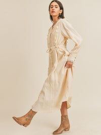 JUST ME WOMEN'S LONG SLEEVE BUTTON UP SELF TIE POCKETS CROCHET TRIM MAXI DRESS