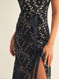 JUST ME WOMEN'S SLEEVELESS SIDE CUT OUT FRONT SLIT CROCHET MAXI DRESS