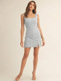 JUST ME WOMEN'S SLEEVELESS SQUARE NECK FLORAL BODYCON MINI DRESS