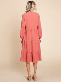 WOMEN'S LONG SLEEVE V-NECK TIERED LOOSE FIT MIDI DRESS