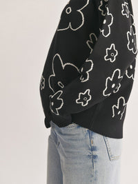 WOMEN'S LONG SLEEVE FLOWER PRINT PULLOVER SWEATER