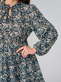 WOMEN'S LONG SLEEVE ELASTIC WAIST V-NECK FLORAL TIERED MINI DRESS