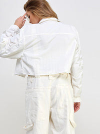 WOMEN'S LONG SLEEVE BUTTON CLOSURE POCKETS JACKET