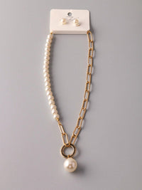 WOMEN'S PEARL EARRINGS & NECKLACE SET