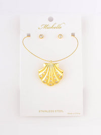FASHION STUD EARRINGS & SEA SHELL NECKLACE SET