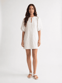 WOMEN'S SHORT SLEEVE V-NECK FLOWERS MINI DRESS