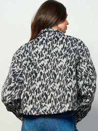 WOMEN'S LONG SLEEVE BUTTON CLOSURE POCKETS ANIMAL PRINT FUZZY JACKET