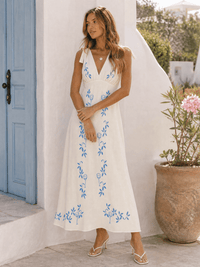 WOMEN'S SLEEVELESS V-NECK SMOCK EMBROIDERY FLORAL MAXI DRESS